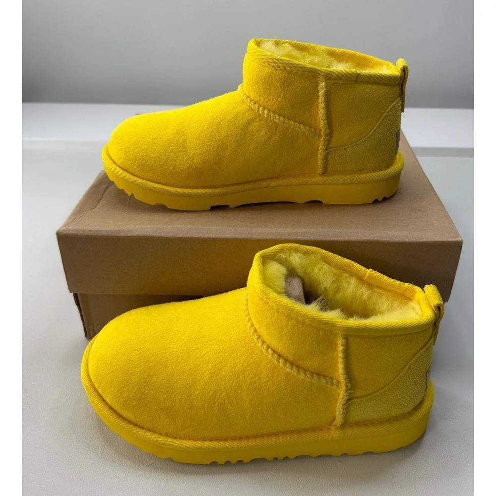 UGG Kids Classic Ultra Mini Canary Yellow Suede Ankle Boots 1130750K Size 2 NEW